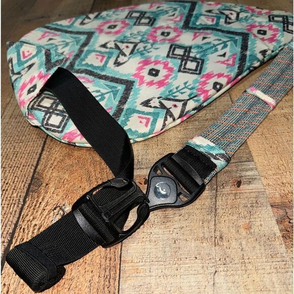 Kavu Rope Crossbody Sling Bag Aztec Southwestern Geometric Teal/Pink/Black - Picture 12 of 15